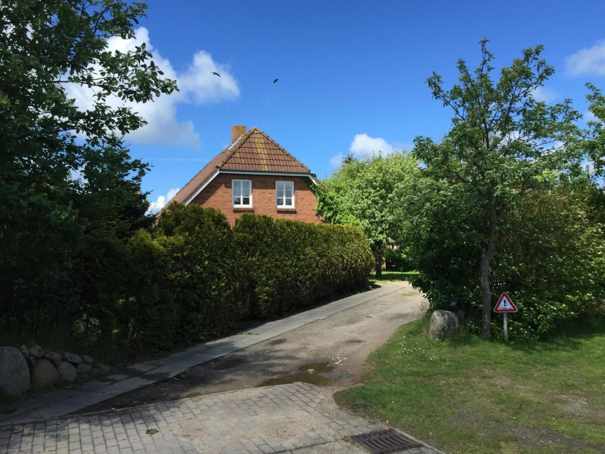 Ferienhaus Ellen, Eg Whg Utersum ภายนอก รูปภาพ