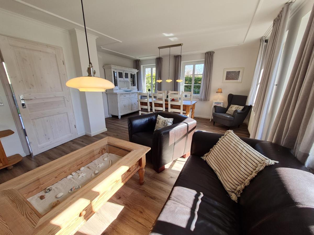 Ferienhaus Ellen, Eg Whg Utersum ภายนอก รูปภาพ