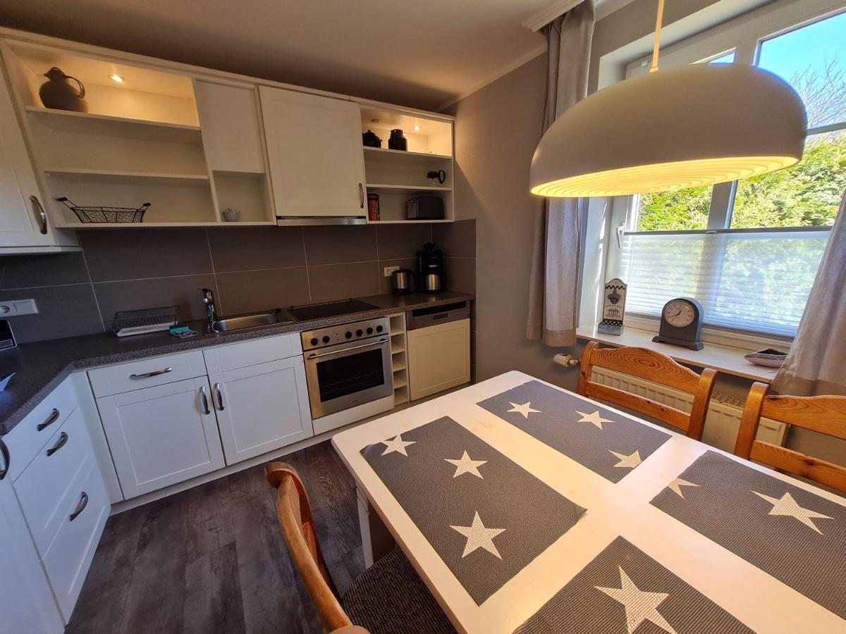 Ferienhaus Ellen, Eg Whg Utersum ภายนอก รูปภาพ